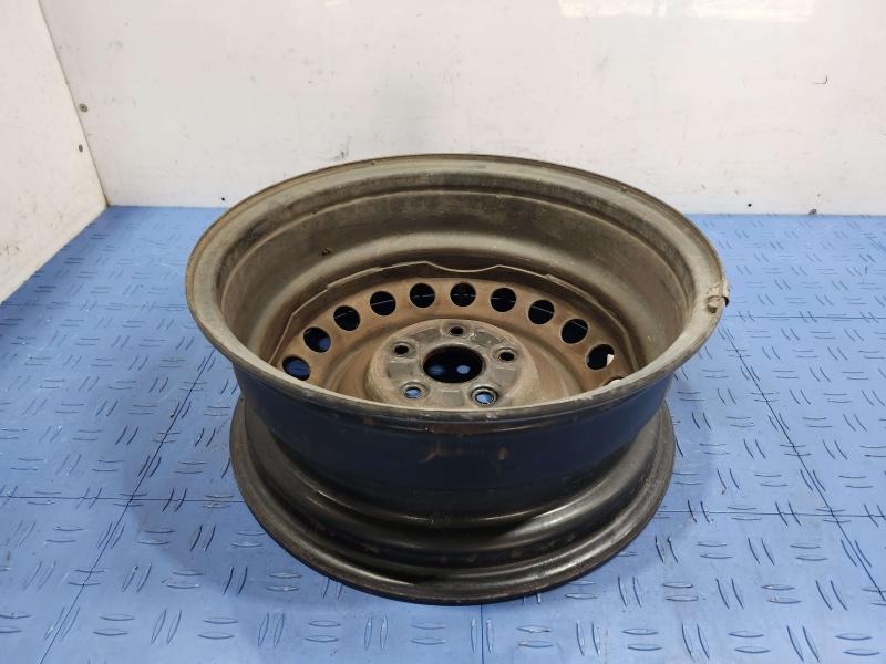 2013 Toyota Camry Wheel