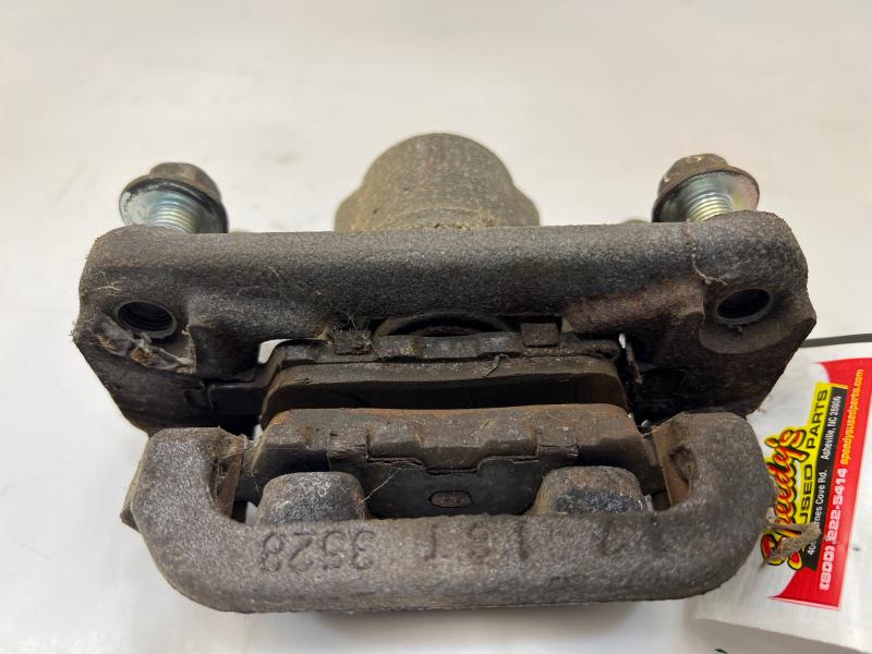 2011 Nissan Juke Caliper