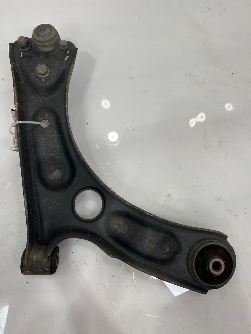 2019 Hyundai Elantra Lower Control Arm Front
