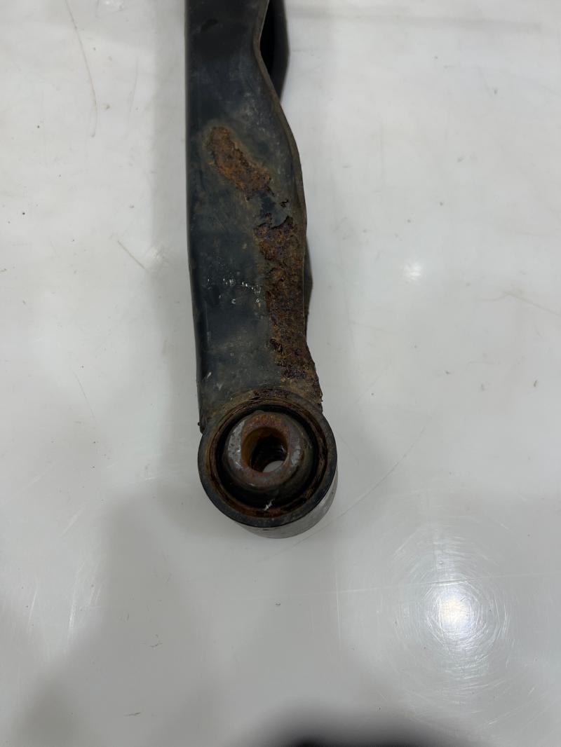 2011 Nissan Juke Lower Control Arm Rr