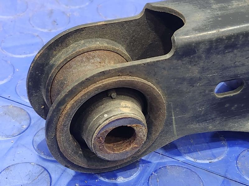 2017 Toyota Prius Lower Control Arm Rr