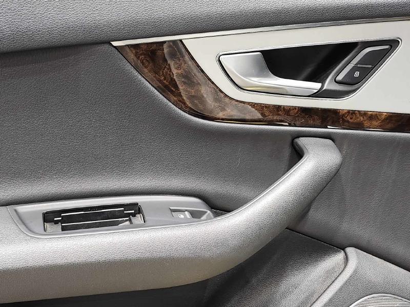 2018 Audi Q7 Rear Door Trim Panel