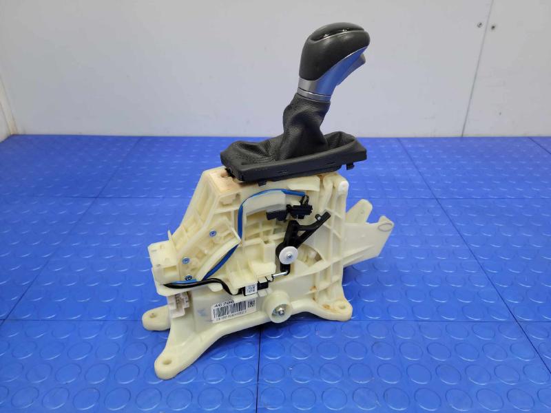 2015-2017 Hyundai Sonata Automatic Gear Shifter Assembly OEM 46700-C2300