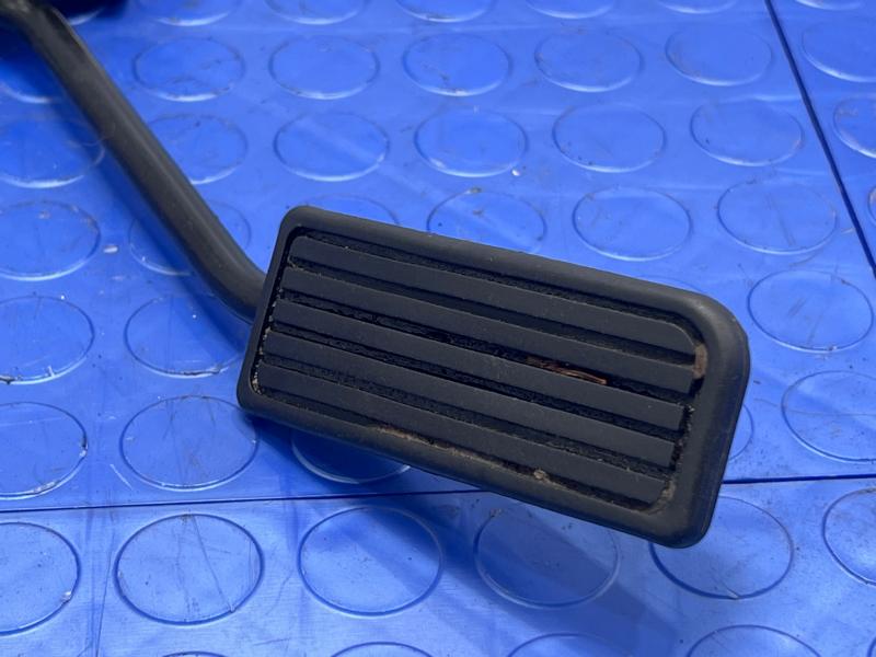 2002-2006 Honda CRV Accelerator Pedal Assembly Genuine OEM Part 17800-S9A-A02
