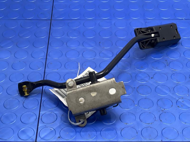 2002-2006 Honda CRV Accelerator Pedal Assembly Genuine OEM Part 17800-S9A-A02