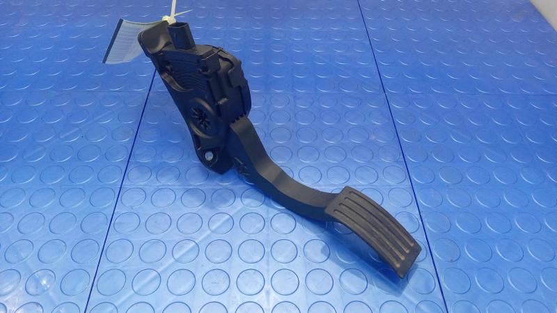 2012-2018 Ford Focus Accelerator Pedal Assembly Genuine OEM Part BV61-9F836-AB