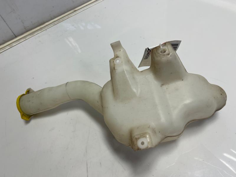 2008 Dodge Charger Washer Bottle