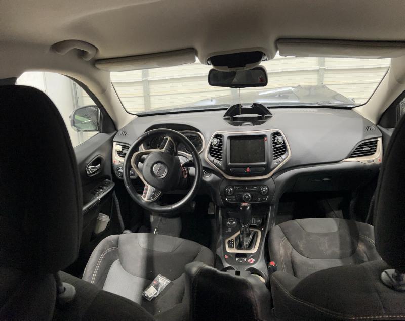2016 Jeep Cherokee Quarter Panel