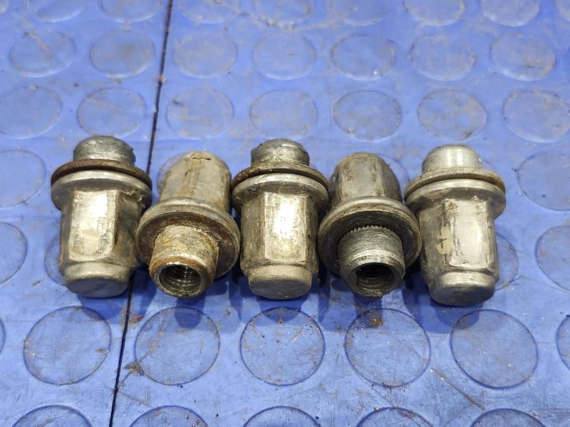 2011 Toyota Corolla Lug Nuts
