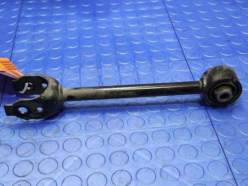 2019 Toyota Camry Lower Control Arm Rr