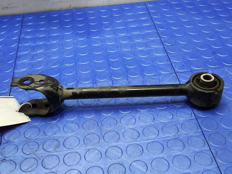 2019 Toyota Camry Lower Control Arm Rr