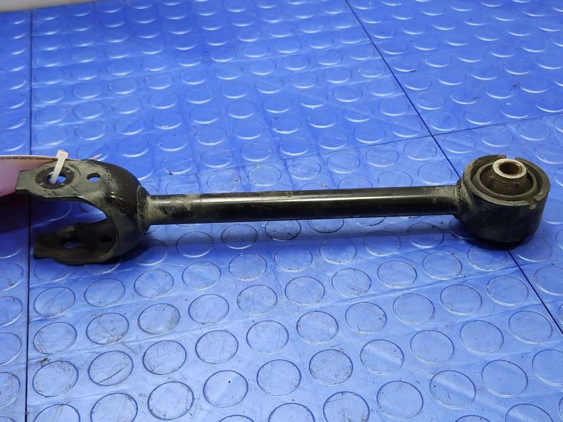 2019 Toyota Camry Lower Control Arm Rr