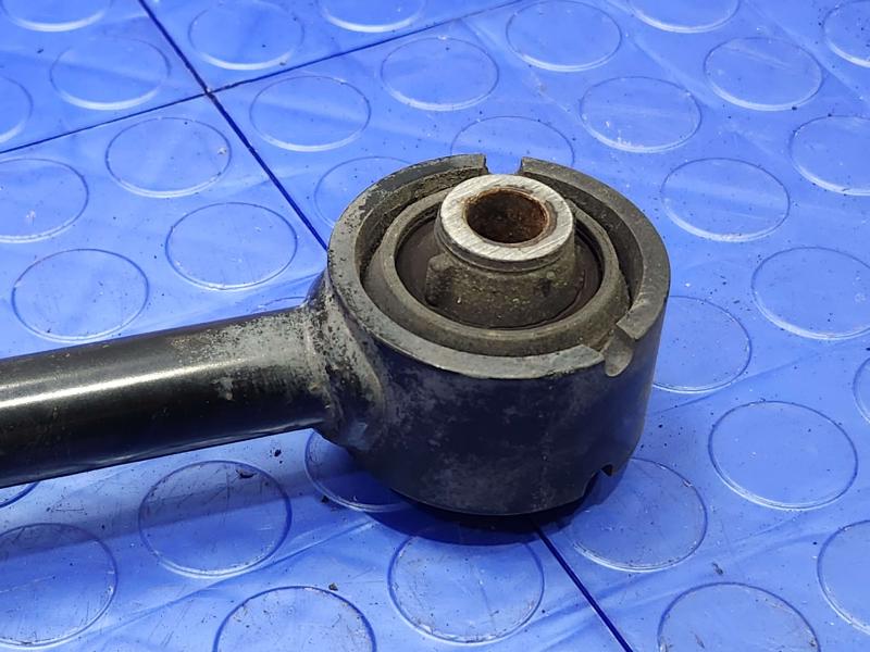 2019 Toyota Camry Lower Control Arm Rr