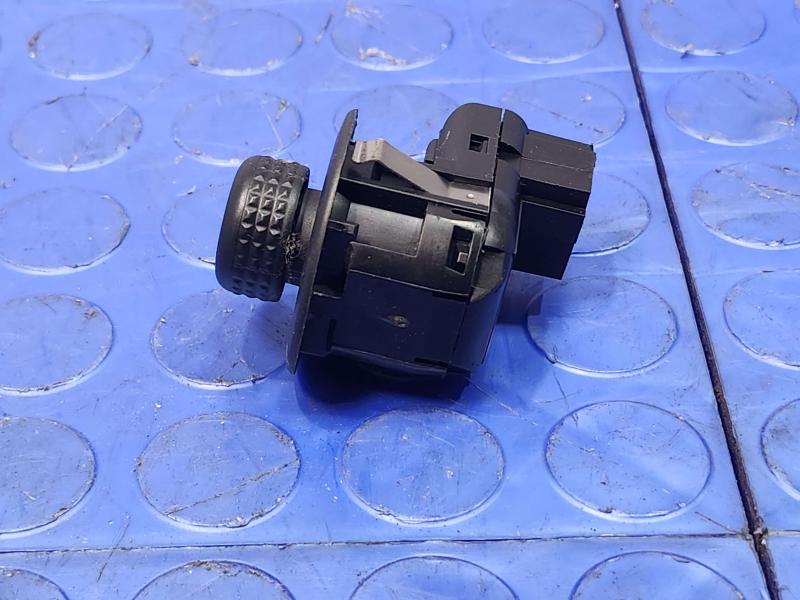 2011 Ford F-150 Door Switch Front