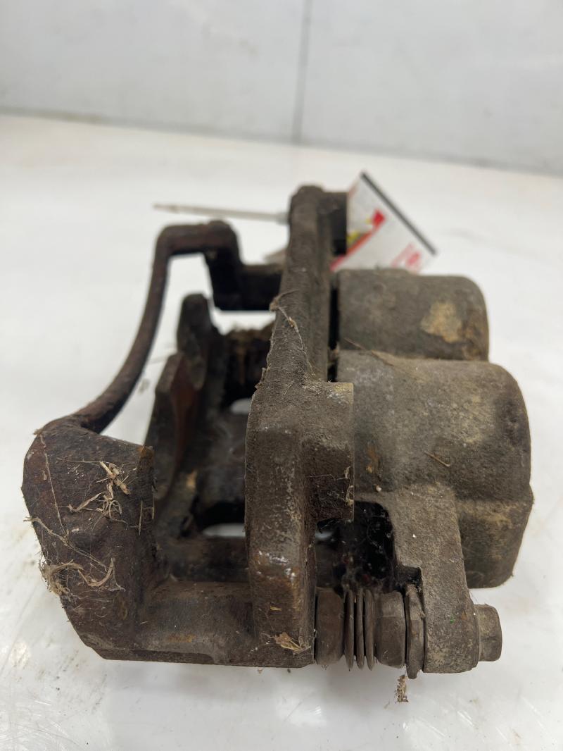 2004 Dodge Dakota Caliper