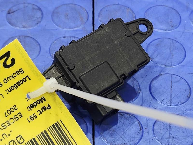 2007-2014 Cadillac Escalade Rear Object Alarm Indicator Module OEM 21997869