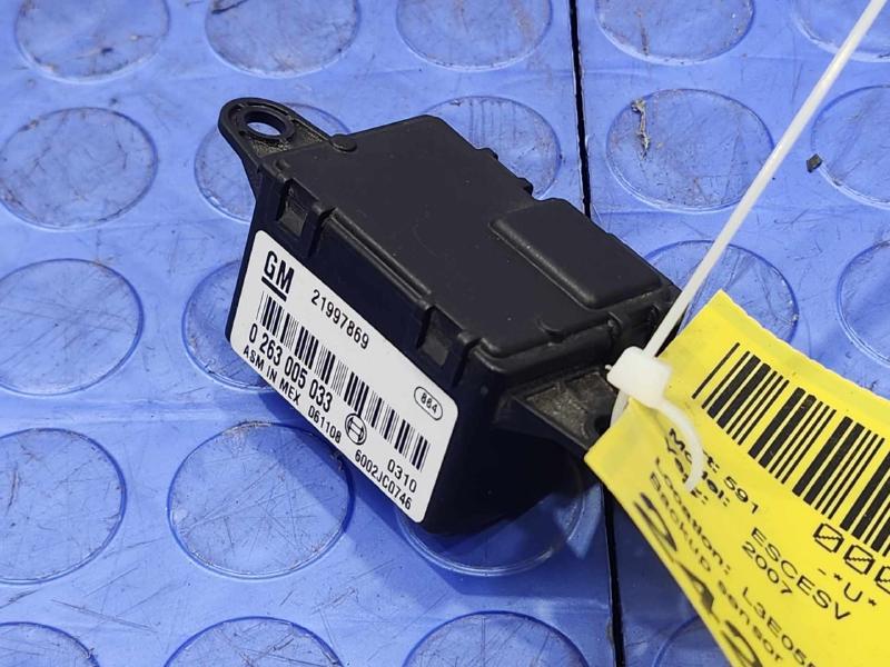 2007-2014 Cadillac Escalade Rear Object Alarm Indicator Module OEM 21997869