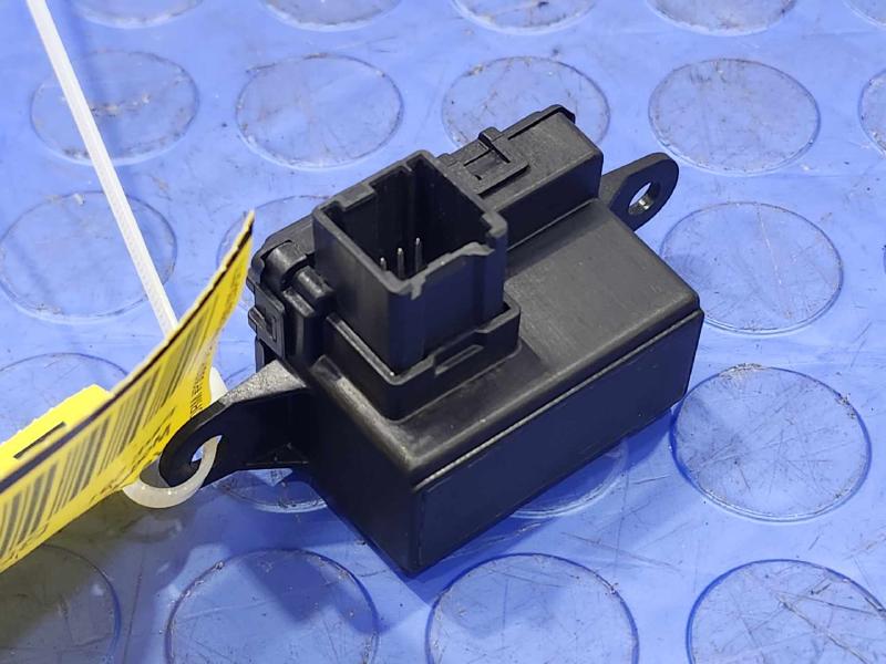 2007-2014 Cadillac Escalade Rear Object Alarm Indicator Module OEM 21997869
