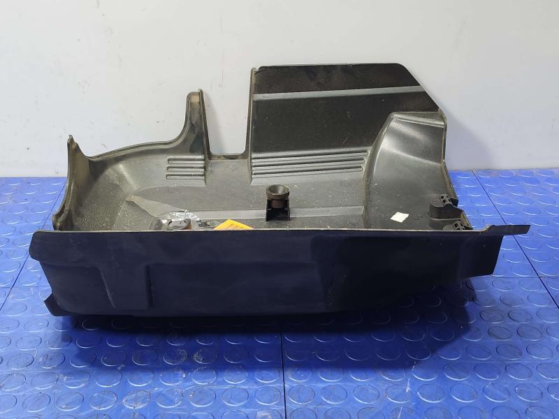 2012 GMC Yukon Engine Cover