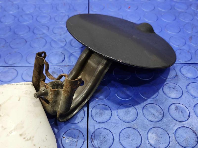 2009 Chevrolet Impala Fuel Tank Door
