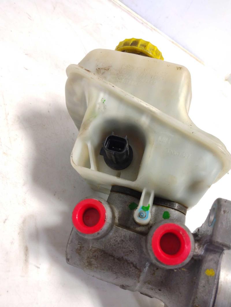 2008 Dodge Charger Master Cylinder