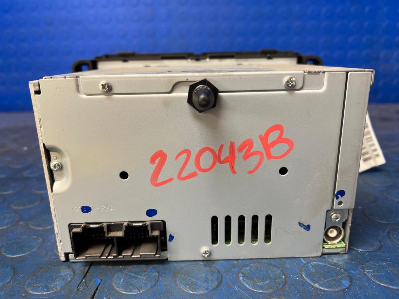 2007 - 2009 Suzuki Vitara XL-7 Radio Receiver AM FM Single CD OEM 3910178J30
