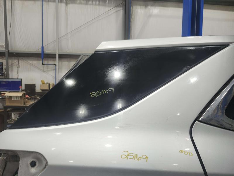 2018 Chevrolet Equinox Quarter Glass/Window