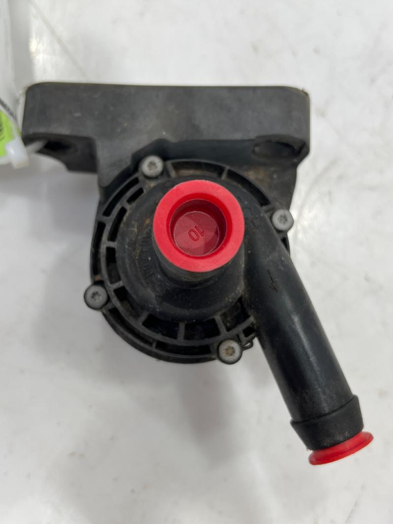 2008 Jaguar XKR 4.2L Supercharged Auxiliary Water Pump - Electric OEM