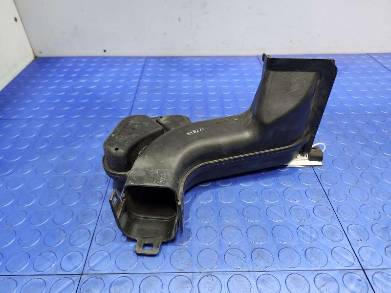 2016 Nissan Rogue Air Intake Tube/Resonator