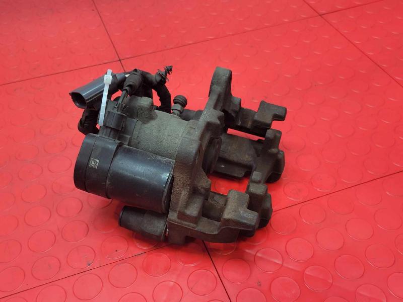 2014 Ford Fusion Caliper