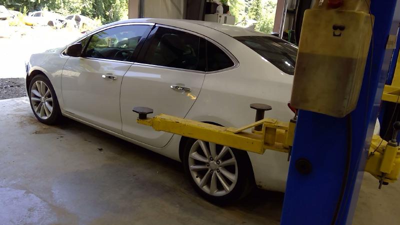 2012 Buick Verano Front Door