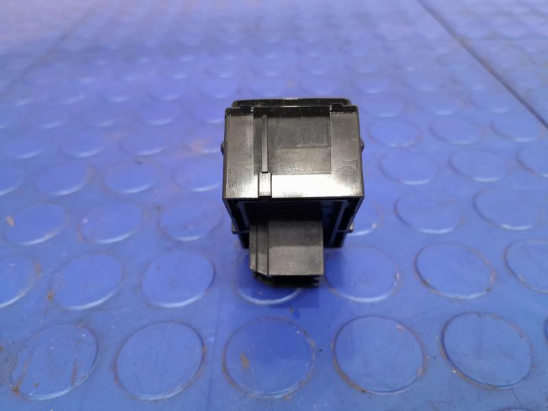 2017-2019 Jaguar XE Driver Seat Mirror Memory Control Switch OEM T2H3543
