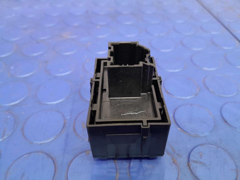 2017-2019 Jaguar XE Driver Seat Mirror Memory Control Switch OEM T2H3543