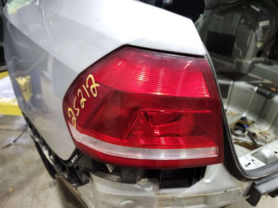 2015 Volkswagen Passat Tail Light Assembly