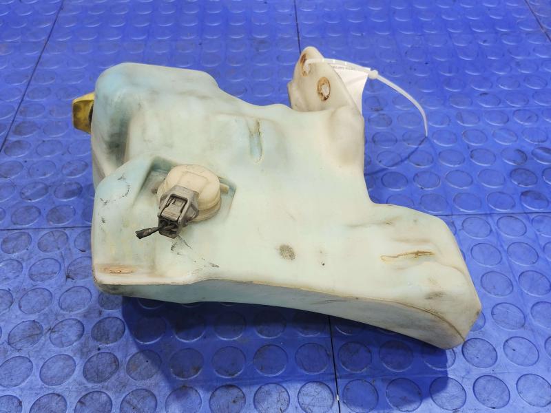 1997-1999 Dodge Dakota Windshield Washer Fluid Reservoir Assembly OEM 4886406AA