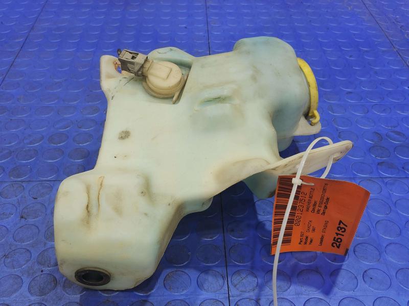 1997-1999 Dodge Dakota Windshield Washer Fluid Reservoir Assembly OEM 4886406AA