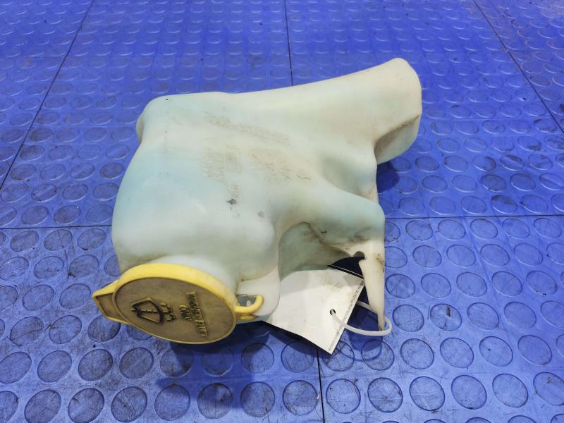 1997-1999 Dodge Dakota Windshield Washer Fluid Reservoir Assembly OEM 4886406AA