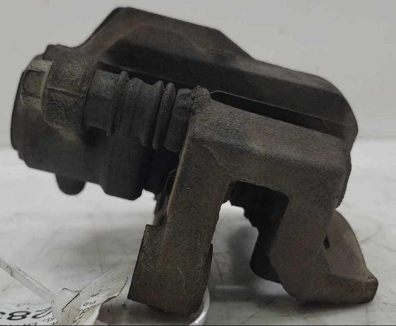 2014 Subaru Forester Caliper