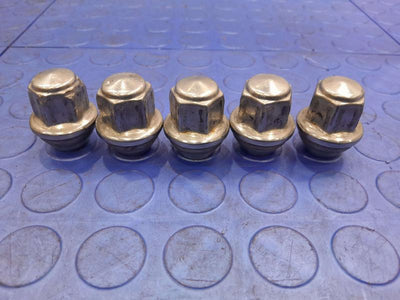 2017 Lincoln Continental Lug Nuts