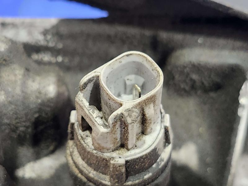 2014 Toyota RAV4 Cylinder Head