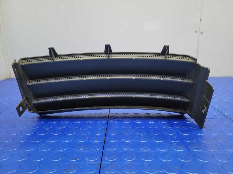 2010 Land Rover Range Rov Fender Moulding