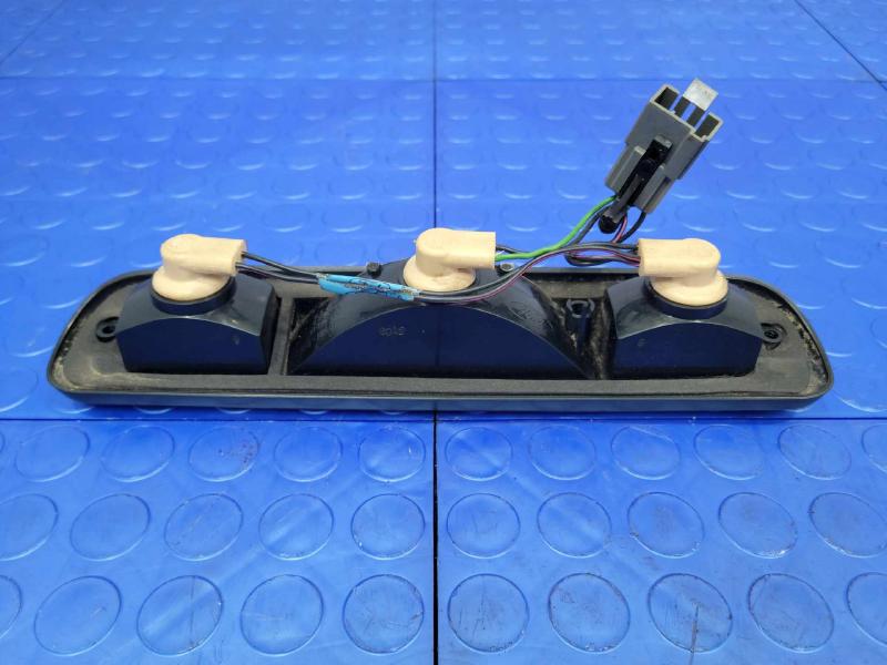 1996 Mazda B2300 3Rd Brake Light Avoidance Lamp