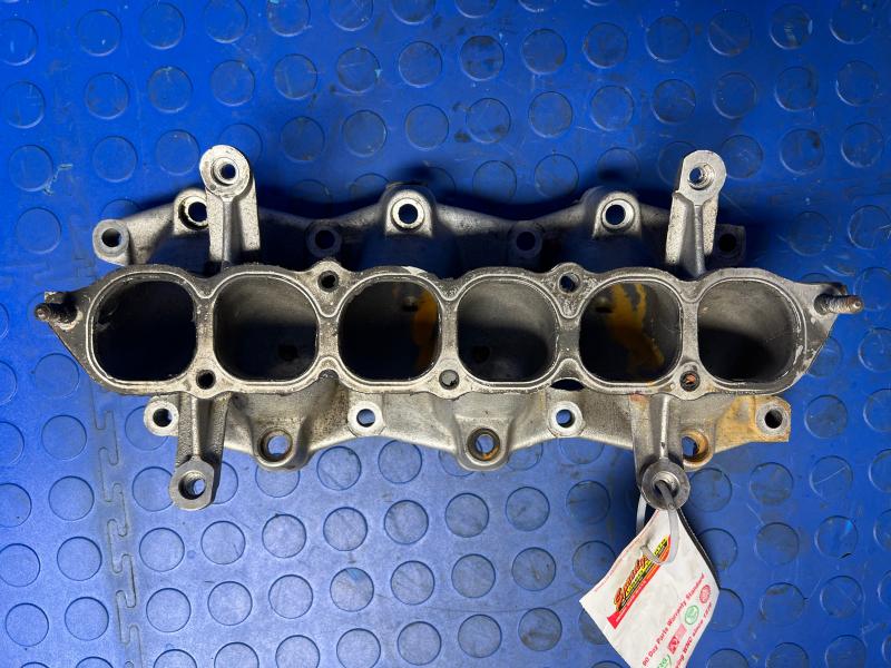 2000 Mitsubishi Eclipse Intake Manifold