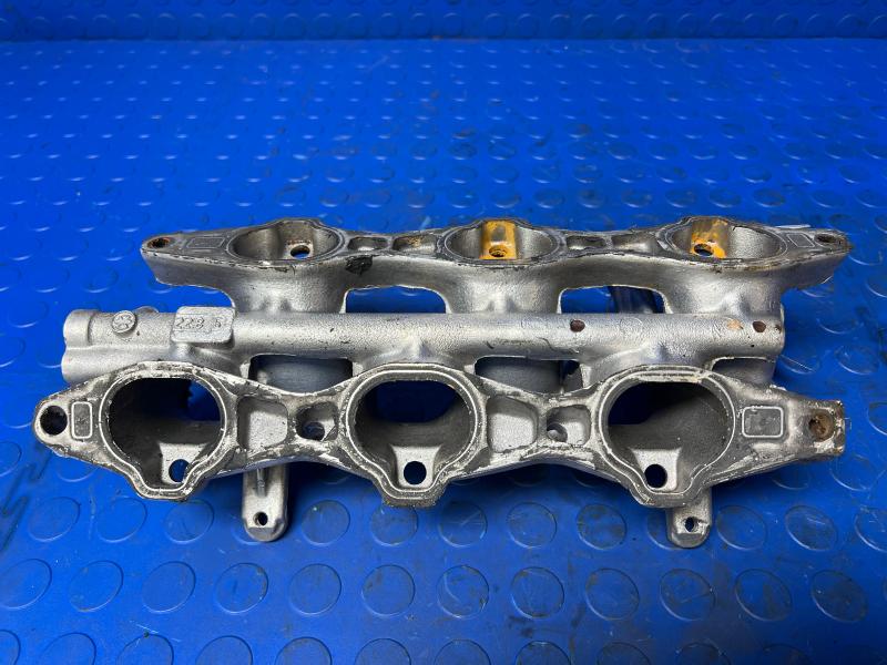 2000 Mitsubishi Eclipse Intake Manifold