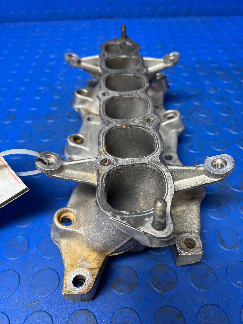 2000 Mitsubishi Eclipse Intake Manifold