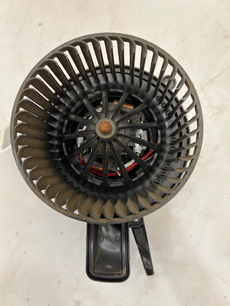 2009 Chevrolet Tahoe Blower Motor