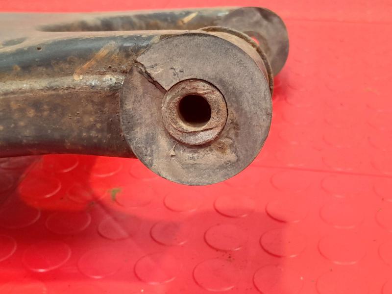 2006 Nissan Pathfinder Lower Control Arm Rr