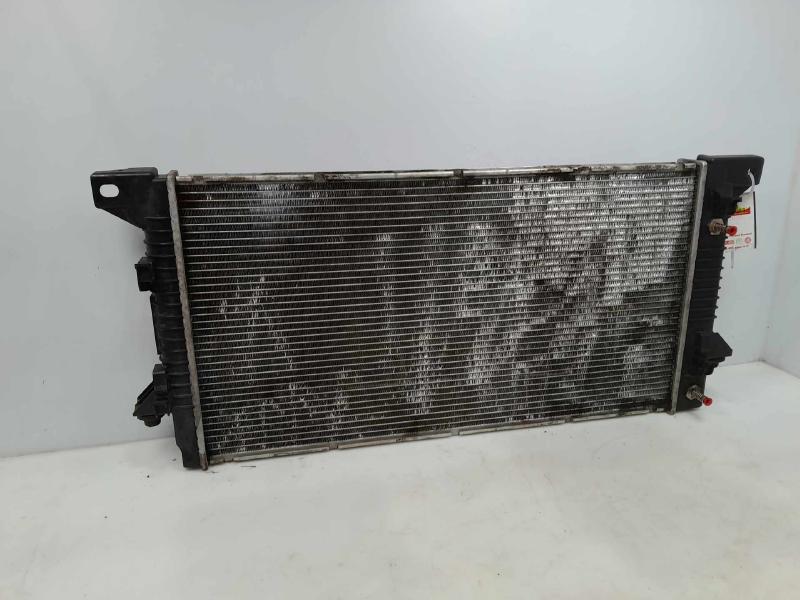 2007 Ford Expedition Radiator