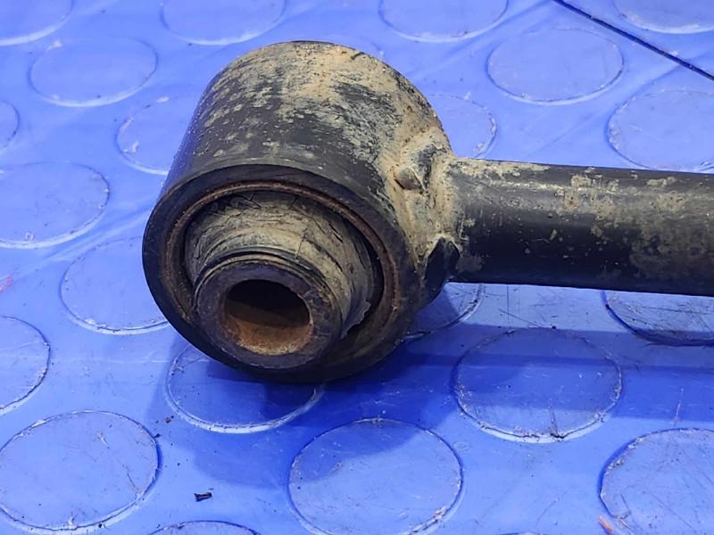 2008 Infiniti G35 Lower Control Arm Rr