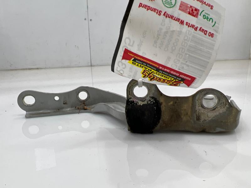 2017 - 2020 Hyundai Elantra Hood Hinge RH Passenger Side OEM 79120F2000
